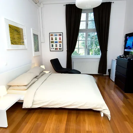 Urban Rooms--free Parking-- 3*