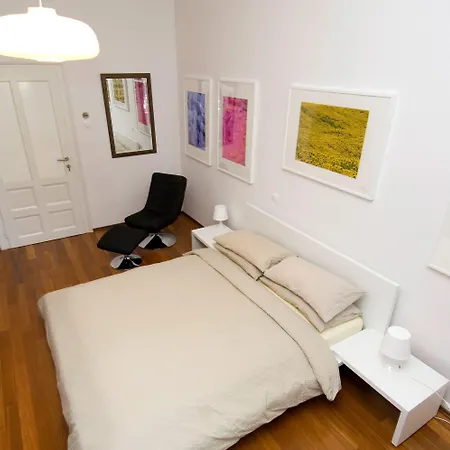 Urban Rooms--free Parking-- 3* Laibach