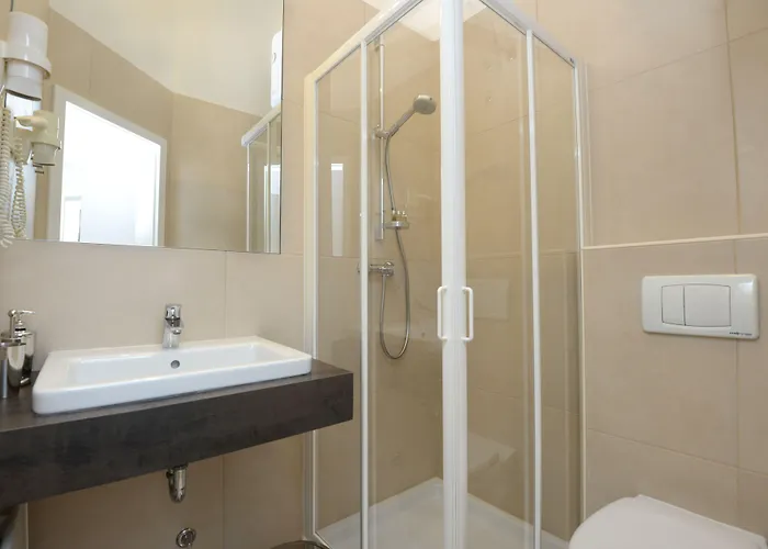 Πανσιόν Urban Rooms--free Parking--